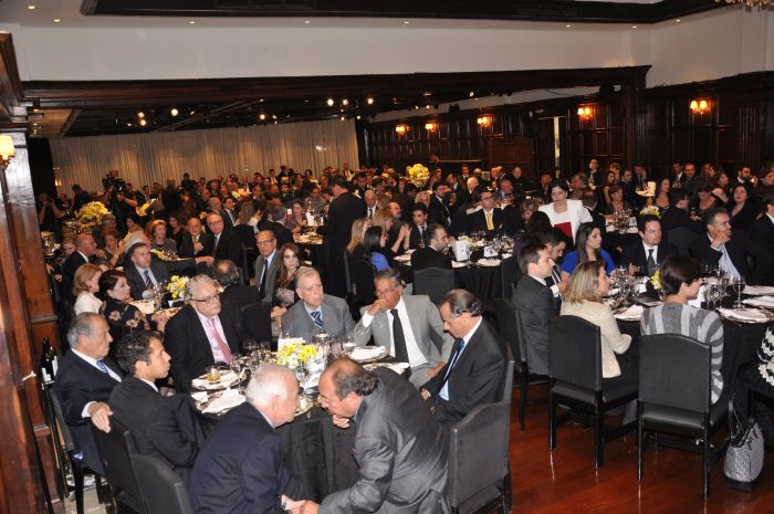 Jantar realizado em 2015 reuniu a comunidade jurídica do Paraná (Bebel Ritzmann)