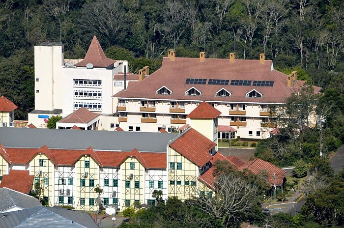 Hotel fica a 300 metros do Parque de Águas Termais da cidade (Bebel Ritzmann)