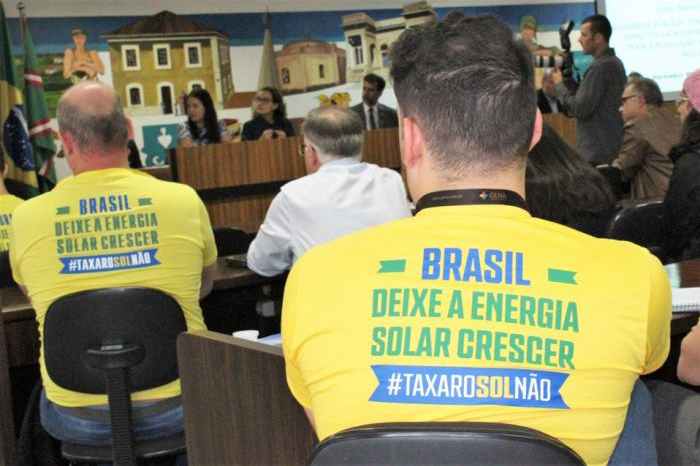 Empresários se manifestam contra a revisão proposta pela ANEEL na Câmara Municipal de Curitiba - Foto: Reprodução vereador Marcos Vieira