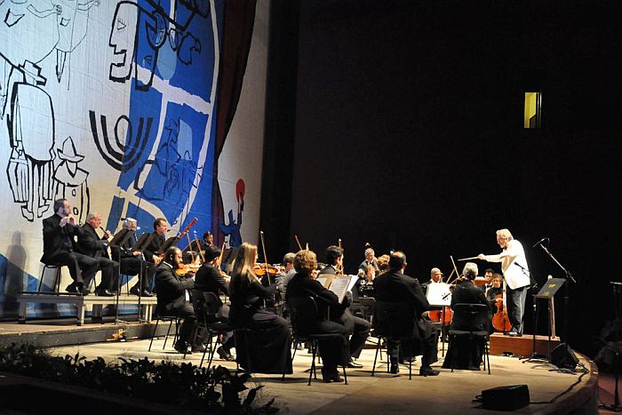 Concerto Gols pela Vida apresenta Antonio Meneses, Norton Morozowicz e Sinfonia Brasil em Curitiba 