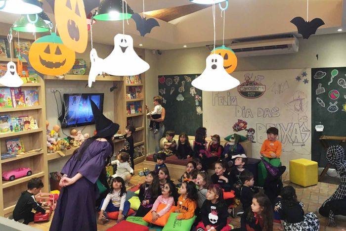 Halloween na Carollinha e doces assustadores na Casa da Bruxa