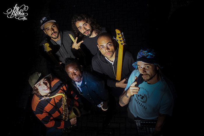 Criado por rapper congolês, grupo La Klika se apresenta no Paiol