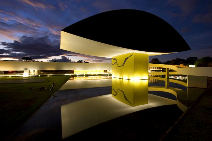 Redes sociais do MON apresentam curiosidades sobre a arquitetura do Museu 