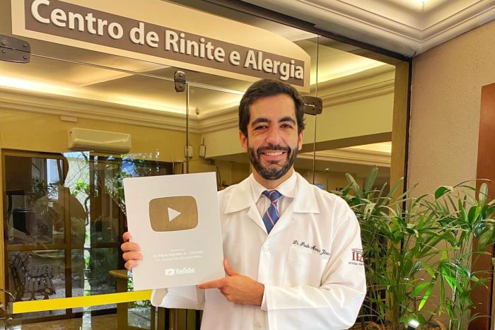 Médico otorrino do Hospital IPO possui canal do YouTube com quase 200 mil inscritos