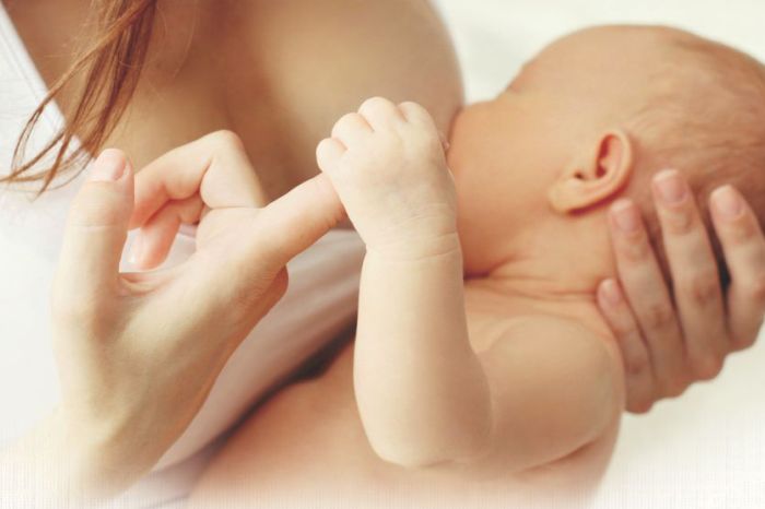 CAA/PR lança programa de apoio à amamentação materna