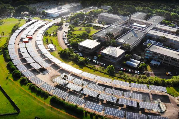 Universidade Federal do Paraná inaugura maior Usina Solar do Brasil construída em estacionamento (carport)