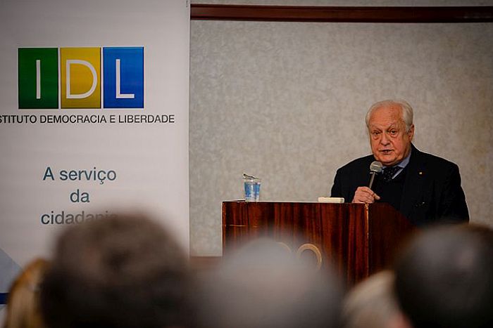 René Ariel Dotti fala em Curitiba sobre o atual momento político e jurídico do Brasil