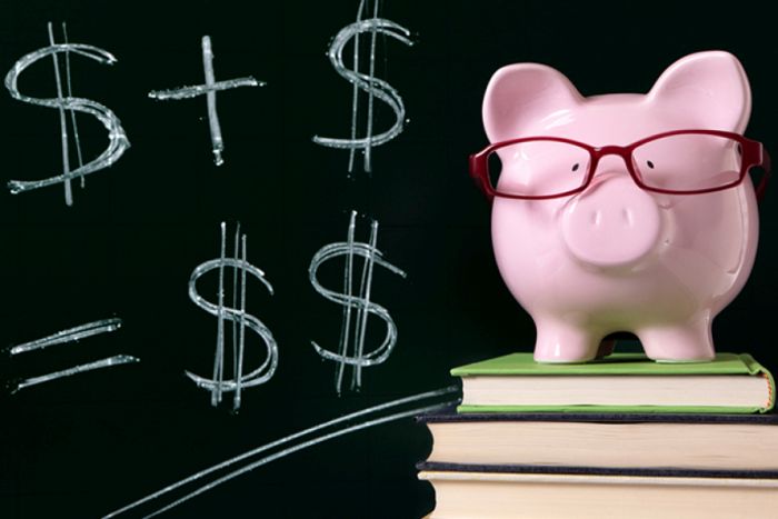 Educação financeira agora é obrigatória nas escolas? Tire dúvidas sobre o tema