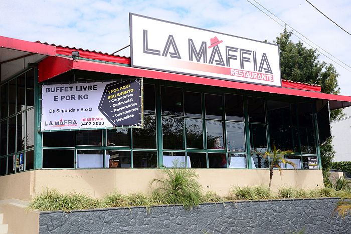 Restaurante com temática da Máfia Italiana é inaugurado em Curitiba