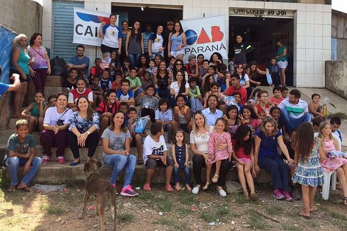 Campanha da CAA-PR e OAB alegra Páscoa de crianças carentes em Curitiba  