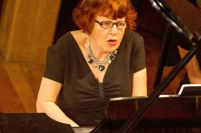 Olga Kiun lança CD em concerto de piano solo