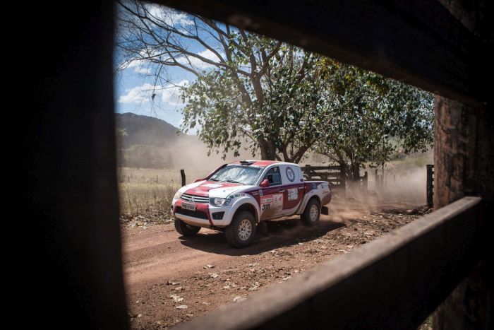 Paranaenses se recuperam no Rally dos Sertões após estreia difícil