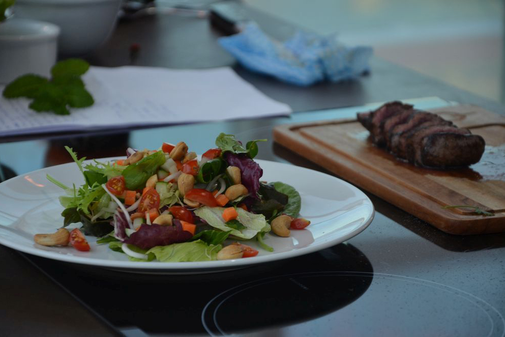 Thai Beef Salad é refeição completa e saborosa para o verão