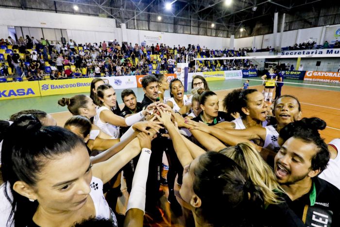 Curitiba Vôlei Carob House / CMP vence o São José dos Pinhais na primeira partida da semifinal