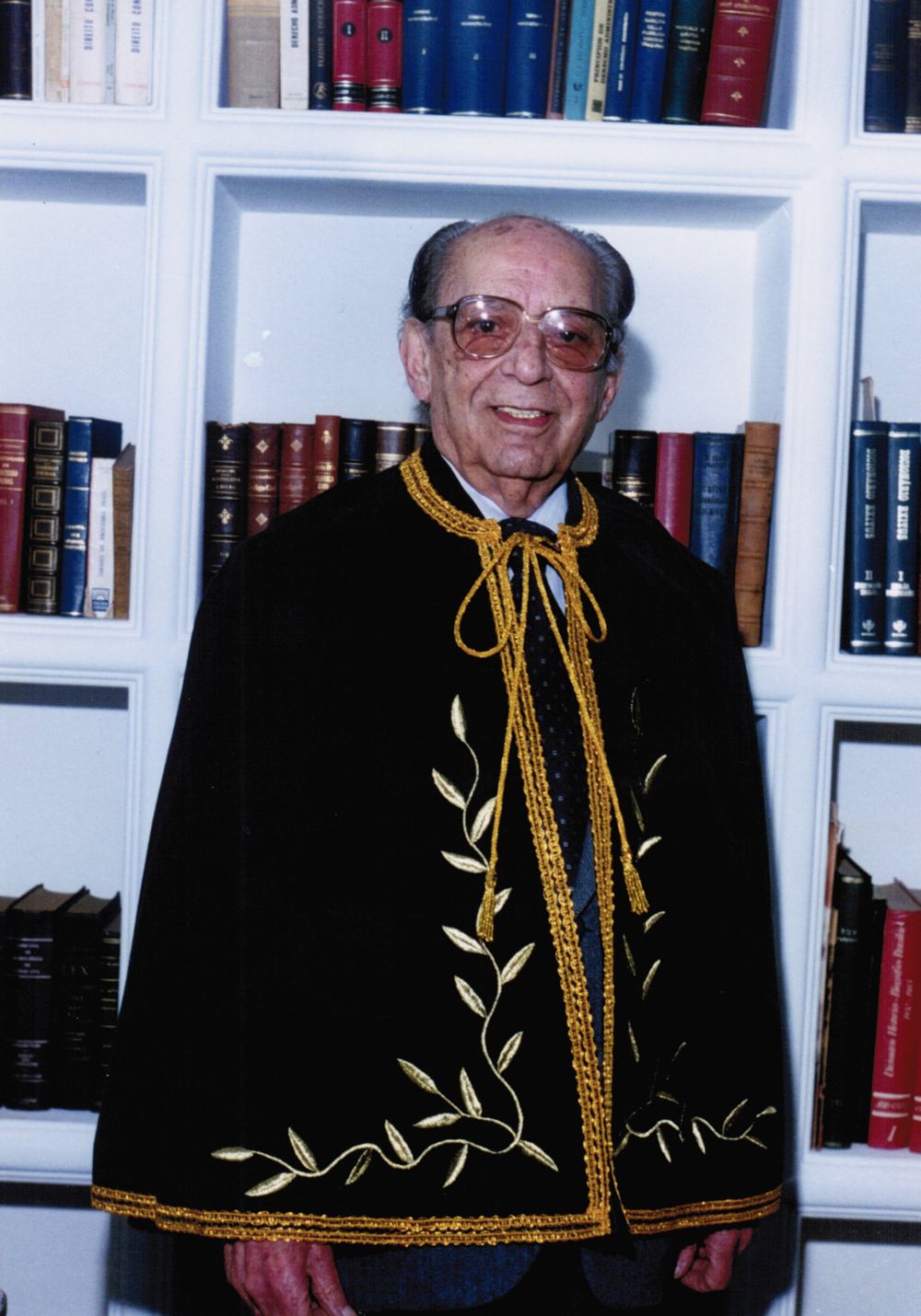 Manoel de Oliveira Franco Sobrinho foi um homem múltiplo