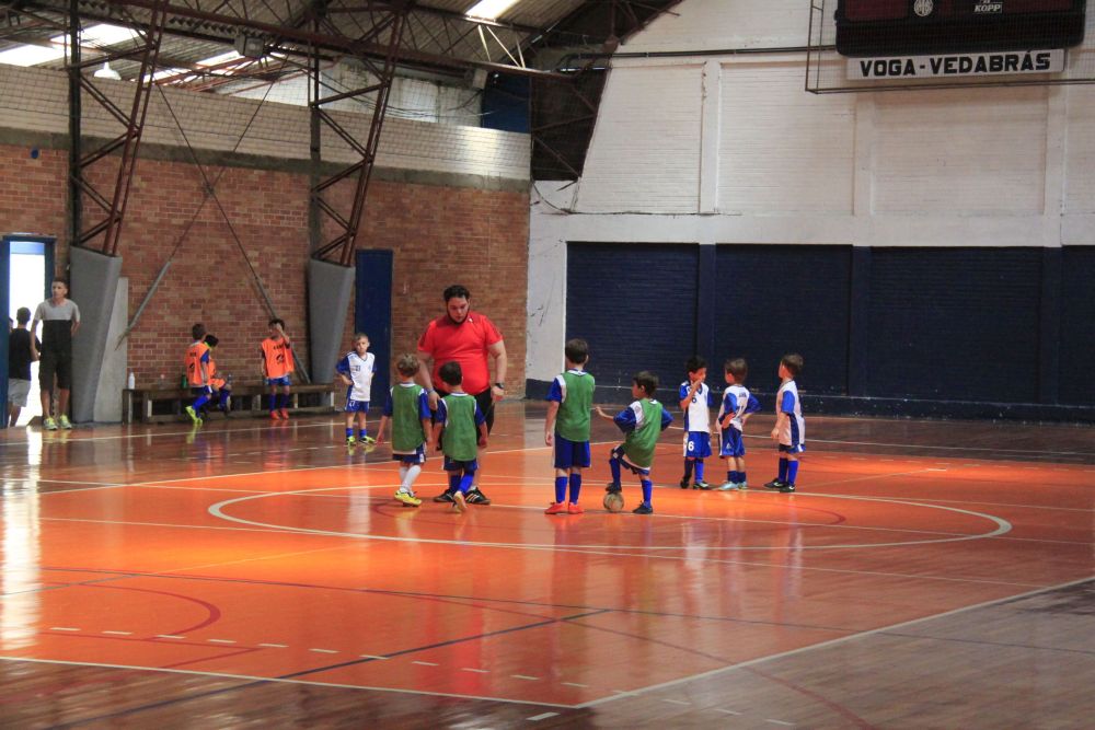 Associação tem diversas escolinhas de esportes (Divulgação) Associação tem diversas escolinhas de esportes (Divulgação)
