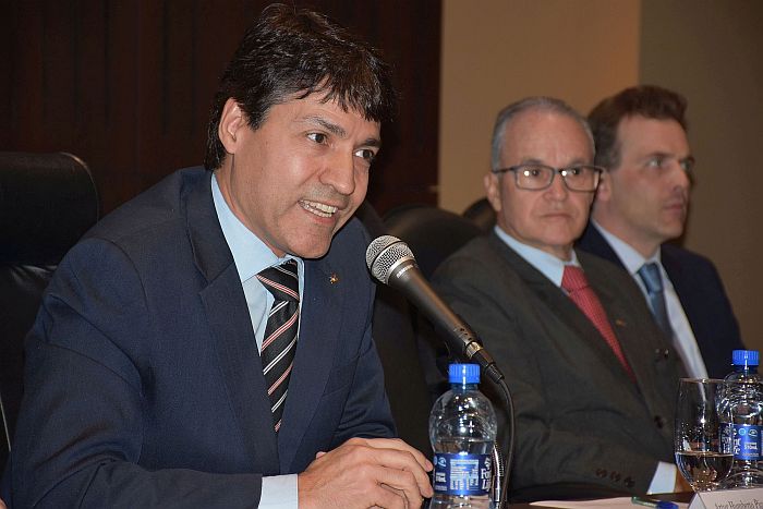 Presidente da CAA-PR, Artur Piancastelli, enalteceu a excelente administração da equipe e diretorias da entidade ao longo desses 10 anos (Bebel Ritzmann)