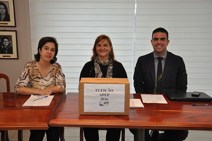 Comissão Eleitoral, composta pelos procuradores Maria Joseane Fronczak da Cunha, Izabel Cristina Marques - presidente e Bráulio Cesco Fleury, foi responsável pela apuração - Crédito Zinho Gomes