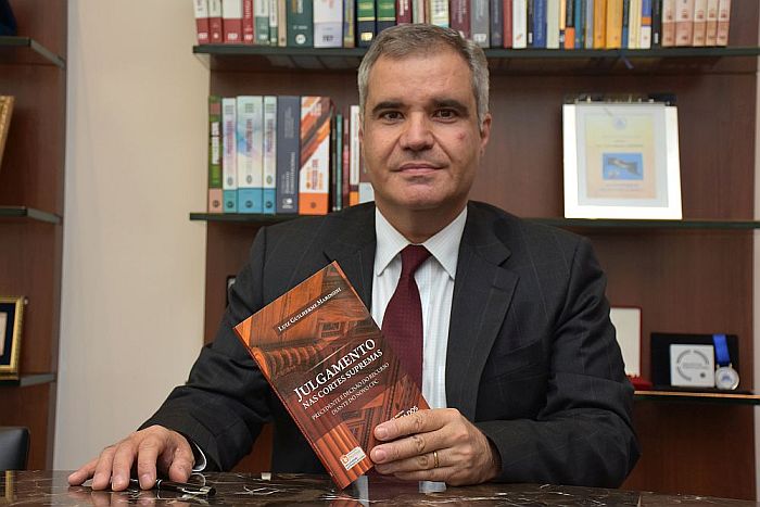 Esta é a quarta vez que Marinoni tem um livro de sua autoria indicado ao Jabuti (Bebel Ritzmann)