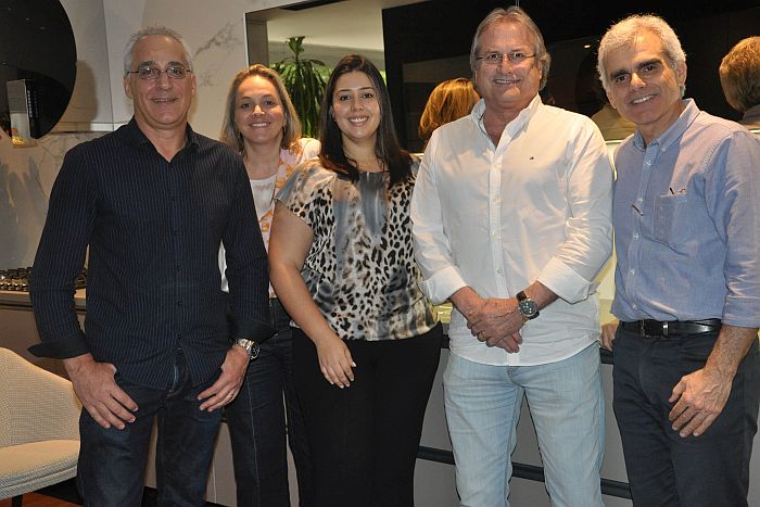 Luiz Pelizzer,Karin Brenner, Silvia Pedroso, Hilton Nicolate e Sylvio Russiano (Ana Maria Ferrarini)