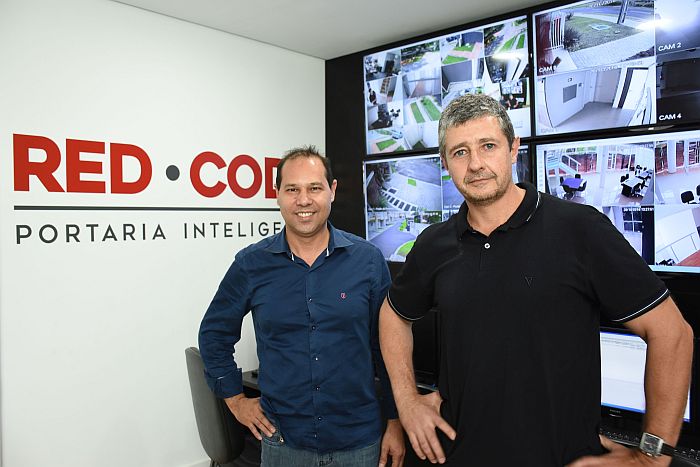 Henrique Padilha Junior e Odival Endo, diretores do Grupo CoopServices (Bebel Ritzmann)