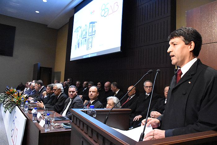 Discurso do presidente da CAA-PR, Artur Humberto Piancastelli (Bebel Ritzmann)