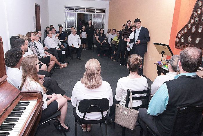 O presidente Artur Piancastelli participou da primeira aula do Coral Londrina  (Jonas Pereira/OAB Londrina)