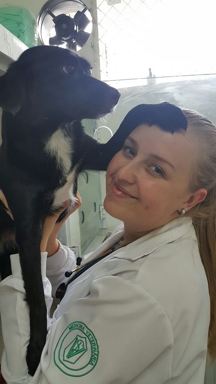 ​​Médica veterinária Gisele Vieira Sechi