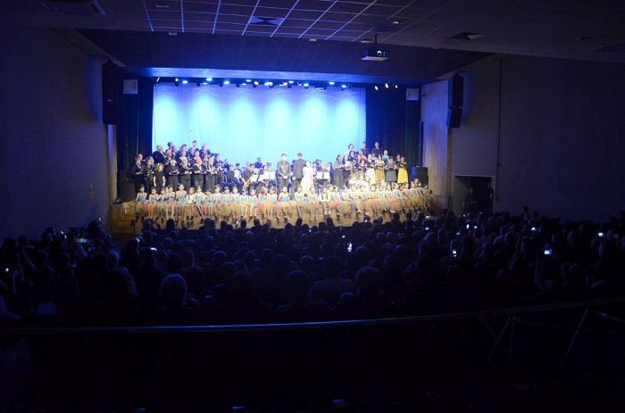Apresentação contou com participação de três grupos vocais - Foto: CAA/PR-Divulgação