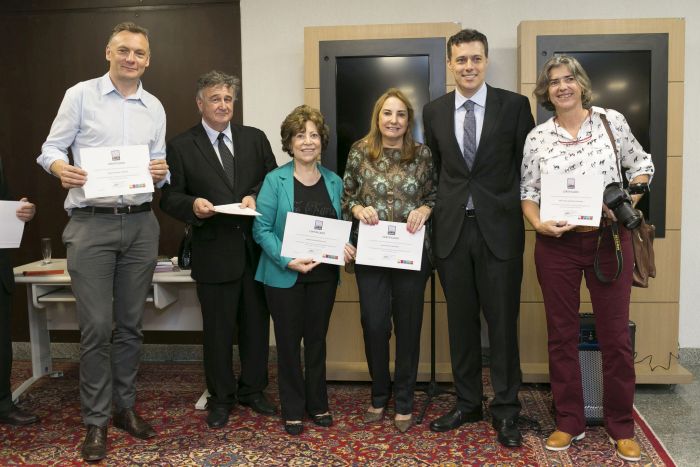Marcelo Conrado, Osmar Carboni, Miriam Curi, Ana Ribas, Luiz Vardanega e Bebel - Foto: Divulgação
