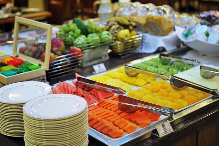 O café da manhã está incluso na diária promocional da Mega Promo 