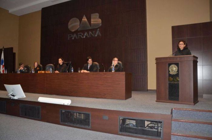 Márcia Maluf Heisler representou a CAA/PR em solenidade de compromisso coletivo - Foto: Zinho Gomes