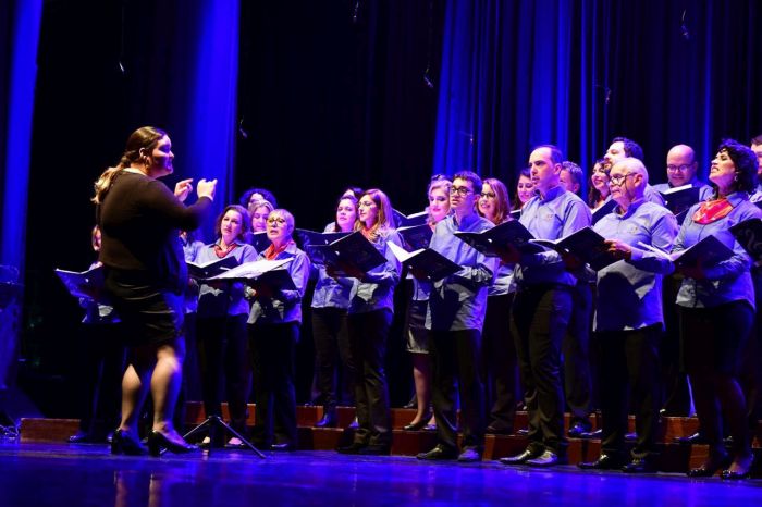Grupo vocal tem mostrado maturidade em seus shows - Foto: Enio Salgado/CAAPR