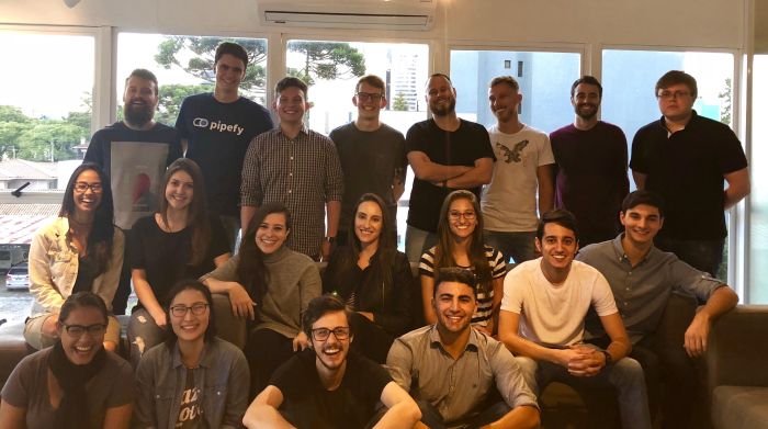Treinamento Pipefy Young Guns - Pipefy Young Guns: seleção de talentos para atuar em um modelo de empresa disruptivo, inovador e global - Foto: Divulgação