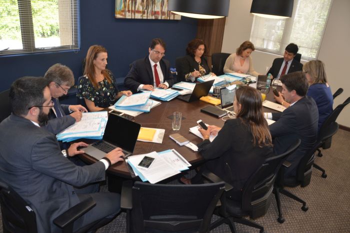 Diretoria da CAA/PR se reúne mensalmente para analisar as solicitações - Foto: Bebel Ritzmann/Divulgação