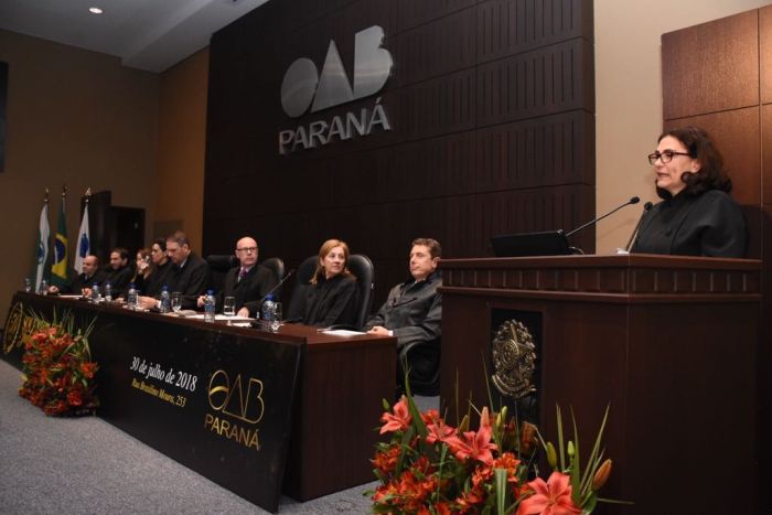 Márcia Maluf Heisler representou a CAA/PR na solenidade de jubilamento - Foto: Divulgação