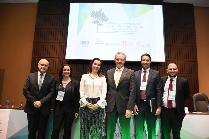 Participantes do painel com o presidente do IPDA, Edgar Guimarães - Foto: Bebel Ritzmann