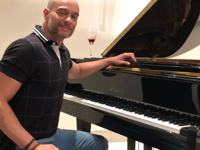 Aulas de piano com - Conservatório Musical Rogério Koury