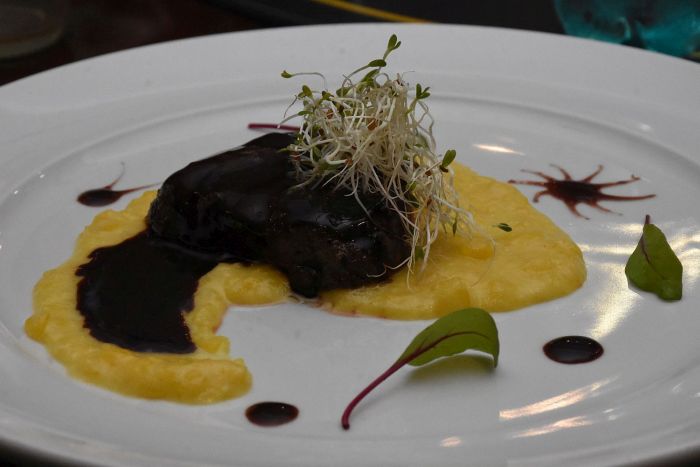 Medalhão de Mignon com redução de Vinho do Porto - Foto: Bebel Ritzmann Medalhão de Mignon com redução de Vinho do Porto - Foto: Bebel Ritzmann