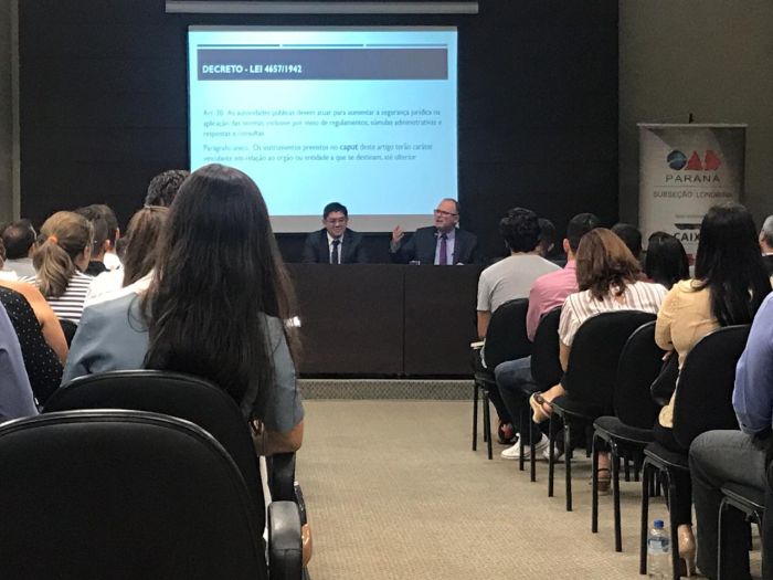 O presidente da APEP, Eroulths Cortiano Junior, fez palestra sobre “A LINDB e a Advocacia Pública O presidente da APEP, Eroulths Cortiano Junior, fez palestra sobre “A LINDB e a Advocacia Pública