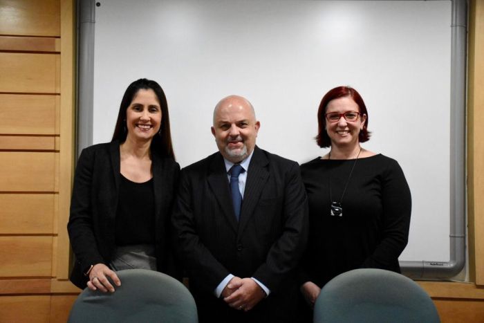 Vivian Cristina Lima López Valle, Renato Andrade e Adriana Ricardo Schier - Foto: Leticia Rochael Vivian Cristina Lima López Valle, Renato Andrade e Adriana Ricardo Schier - Foto: Leticia Rochael