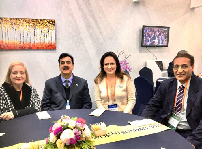Vera Tabach presidente da ABIME -Brasil, Yousuf Raza Gillan -Primeiro-ministro do Paquistão e vice- presidente do Partido Popular , Pricila Menin presidente do Partido da Mulher-SP e Boubacar Diallo, vice -presidente da UPF- Brasil - Foto: Divulgação 