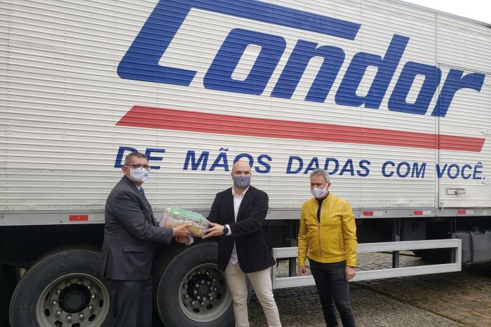 Diretor do Condor, Maurício Bendixen; Secretário de Assistência Social de Joinville, Vagner Ferreira de Oliveira e o diretor do Condor Wanclei Said - Foto: Divulgação Diretor do Condor, Maurício Bendixen; Secretário de Assistência Social de Joinville, Vagner Ferreira de Oliveira e o diretor do Condor Wanclei Said - Foto: Divulgação