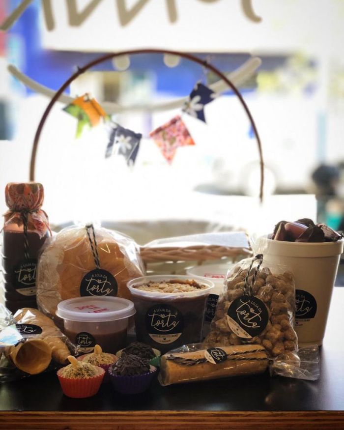 A cesta de festa junina da A Loja das Tortas, de Curitba, fez sucesso no ano passado e repetiu a alta procura em 2021 - Foto: Divulgação A cesta de festa junina da A Loja das Tortas, de Curitba, fez sucesso no ano passado e repetiu a alta procura em 2021 - Foto: Divulgação