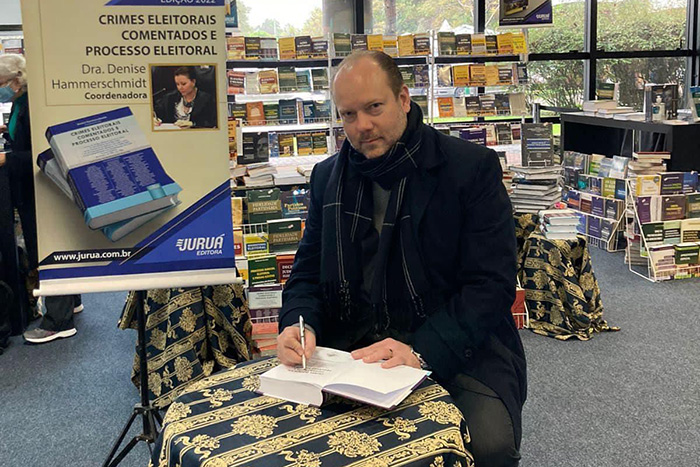 Um dos autores, advogado Gustavo Kfouri - Foto: Divulgação