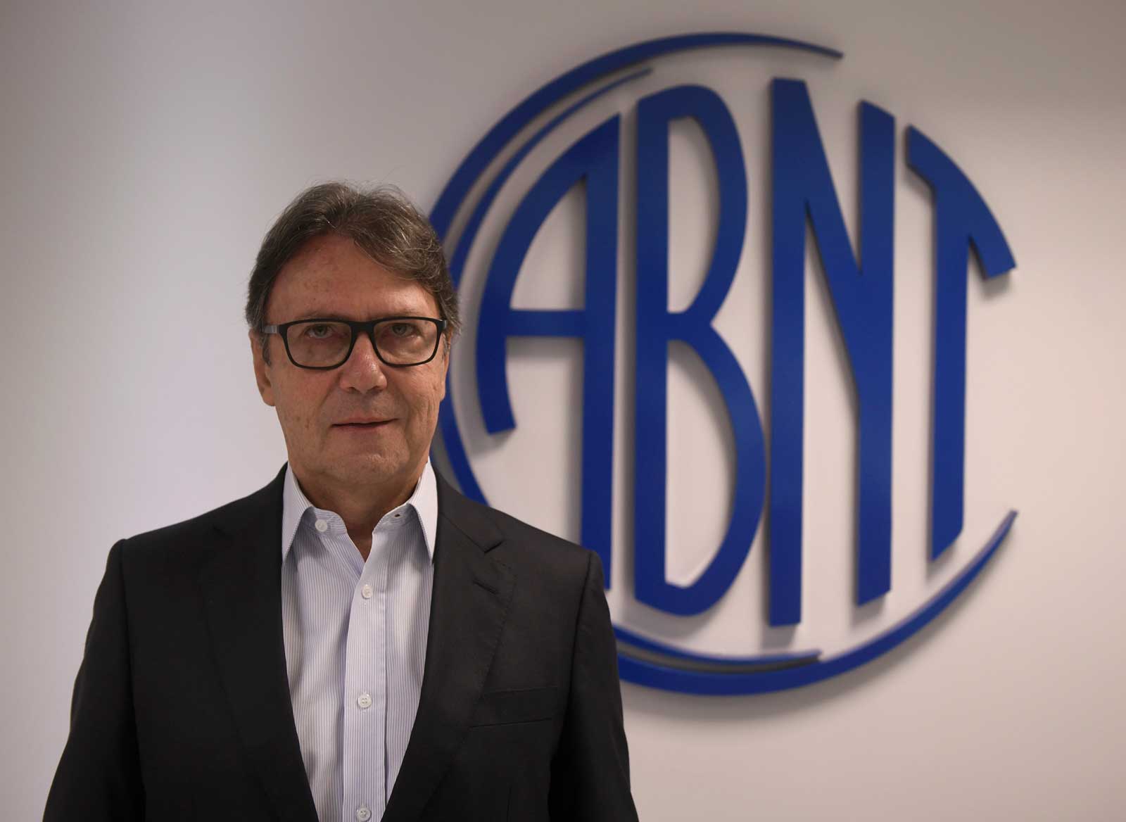 Antonio Carlos Oliveira Barros Diretor de Certificação da ABNT