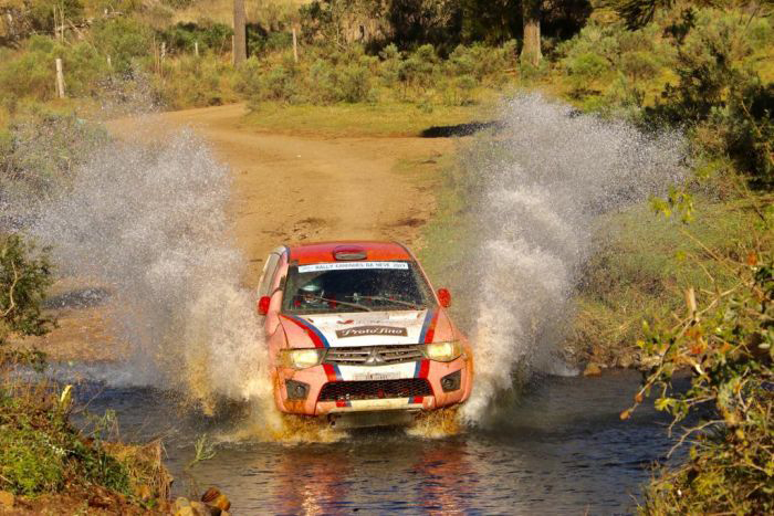 Paranaenses ficam em segundo no Rally Caminhos da Neve
