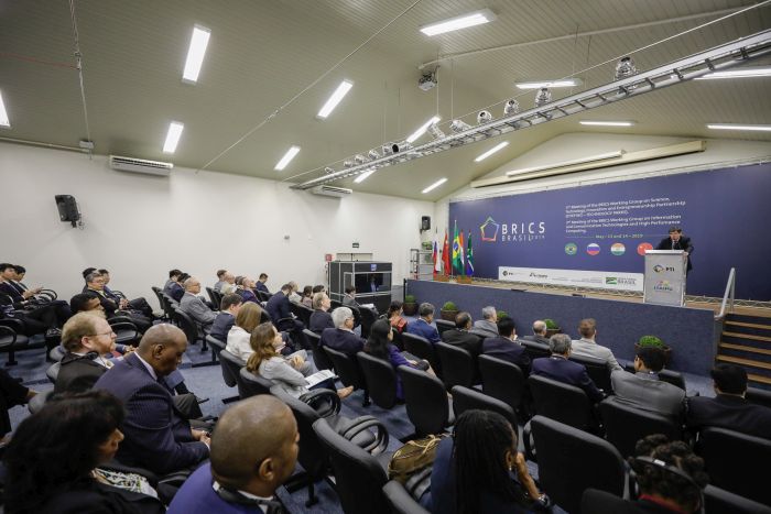 Representantes dos BRICS reúnem-se no PTI para discutir ciência, tecnologia, inovação e empreendedorismo