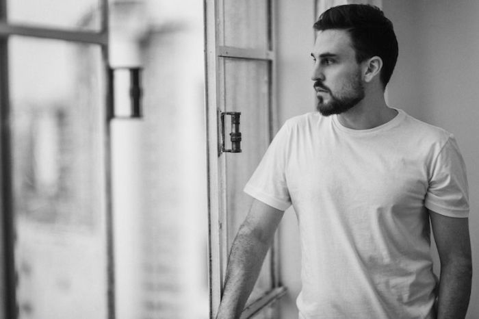  Dino Bacciotti lança primeiro álbum com show no Teatro Paiol
