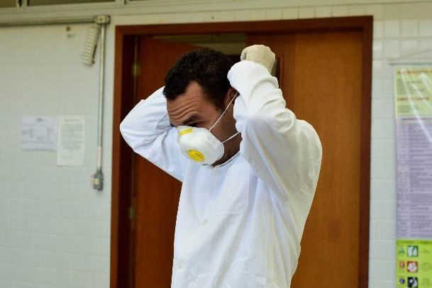 Unimed PG investiga eficácia da esterilização de máscaras